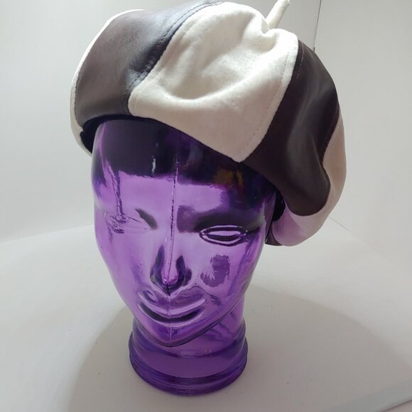 Two-Toned Brown and Cream Beret - Picture 2 of 5